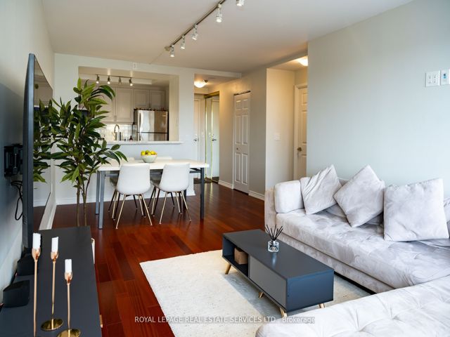 212 - 7 Concorde Pl