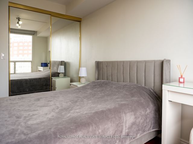 212 - 7 Concorde Pl