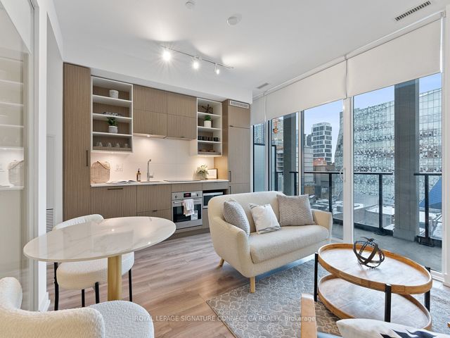 517 - 20 Edward St