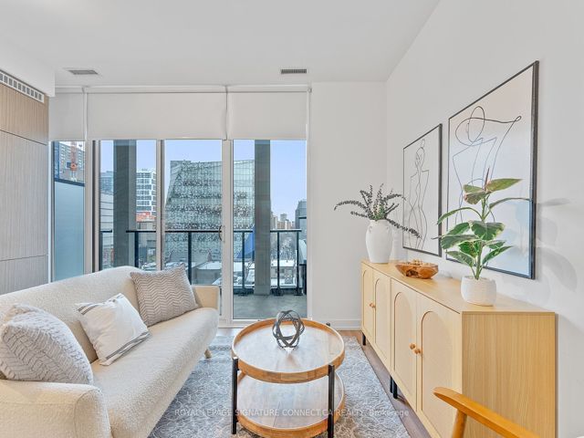 517 - 20 Edward St