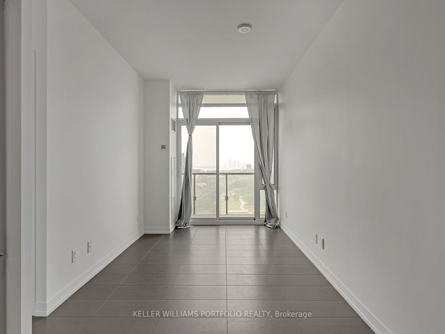 2012 - 170 Fort York Blvd