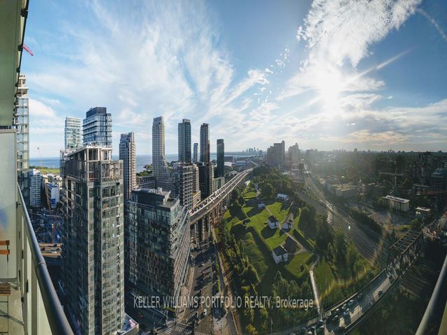 2012 - 170 Fort York Blvd