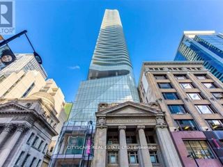 4402 - 197 Yonge St