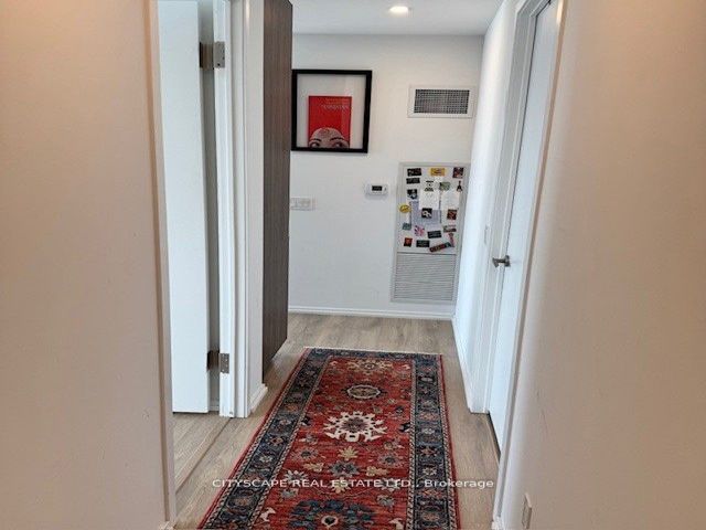 4402 - 197 Yonge St