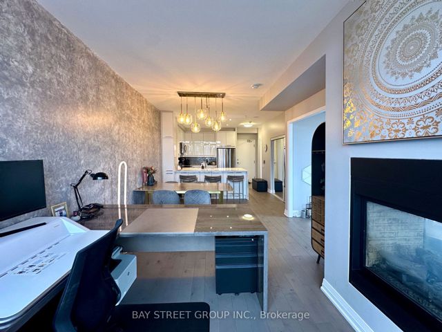 3101 - 25 Carlton St