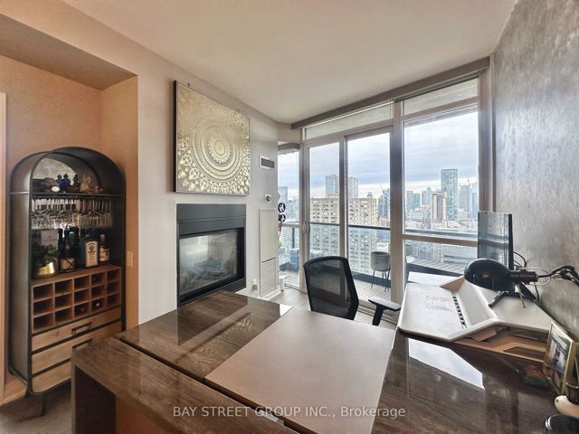 3101 - 25 Carlton St