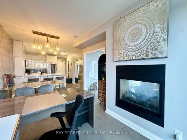3101 - 25 Carlton St