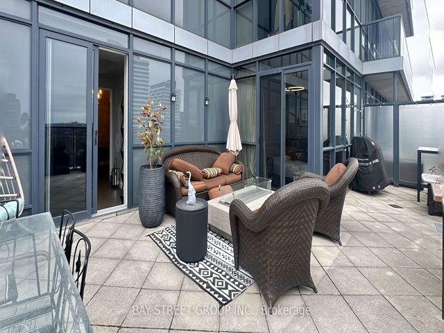 3101 - 25 Carlton St