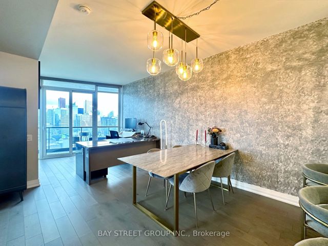 3101 - 25 Carlton St