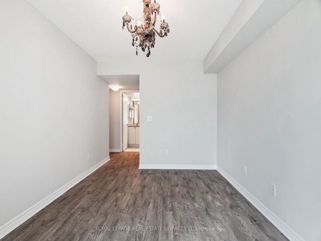 1807 - 25 Lower Simcoe St