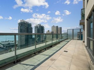 1807 - 25 Lower Simcoe St