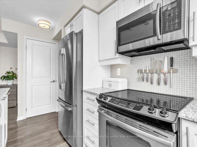 1102 - 125 Western Battery Rd