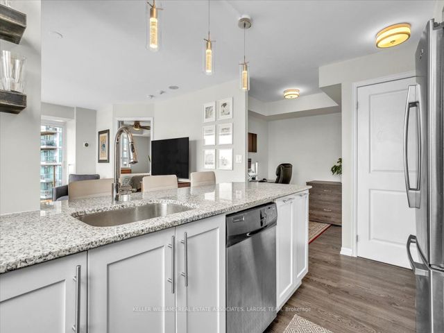 1102 - 125 Western Battery Rd