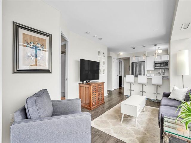 1102 - 125 Western Battery Rd