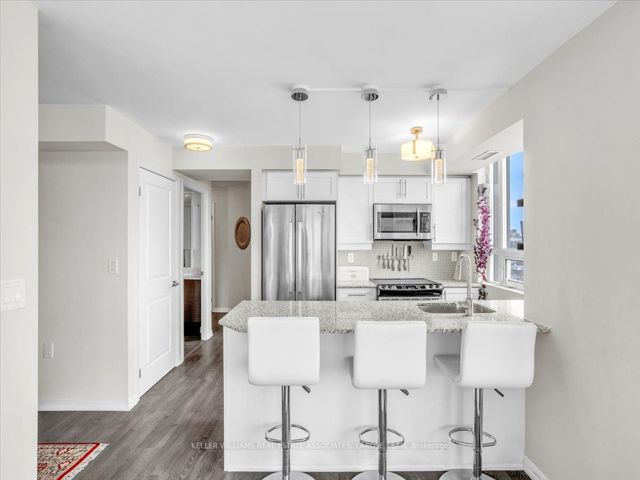 1102 - 125 Western Battery Rd