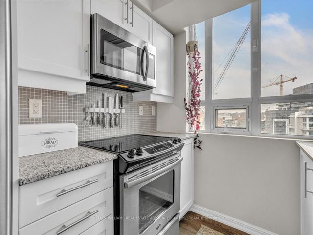 1102 - 125 Western Battery Rd