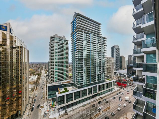 2206 - 4968 Yonge St