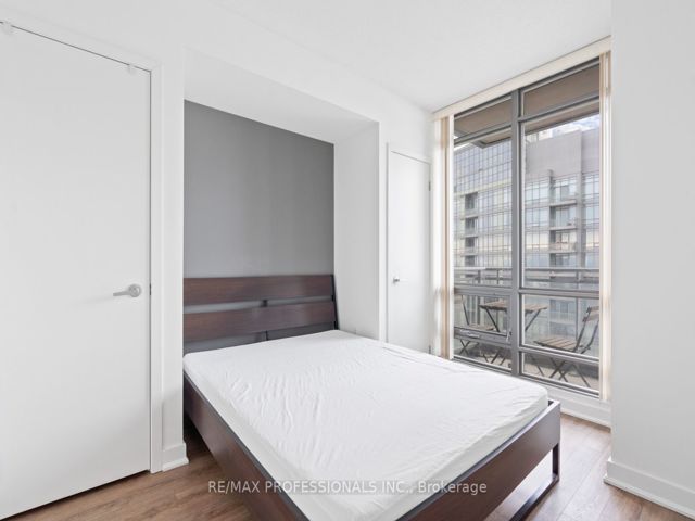 2708 - 5 Mariner Terr