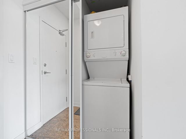 2708 - 5 Mariner Terr