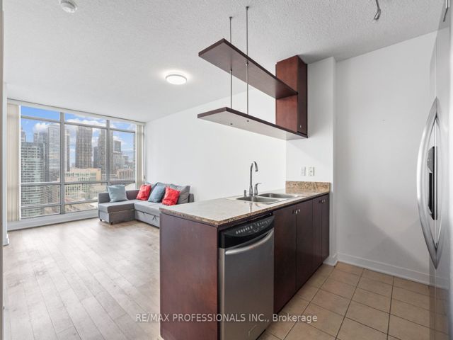 2708 - 5 Mariner Terr