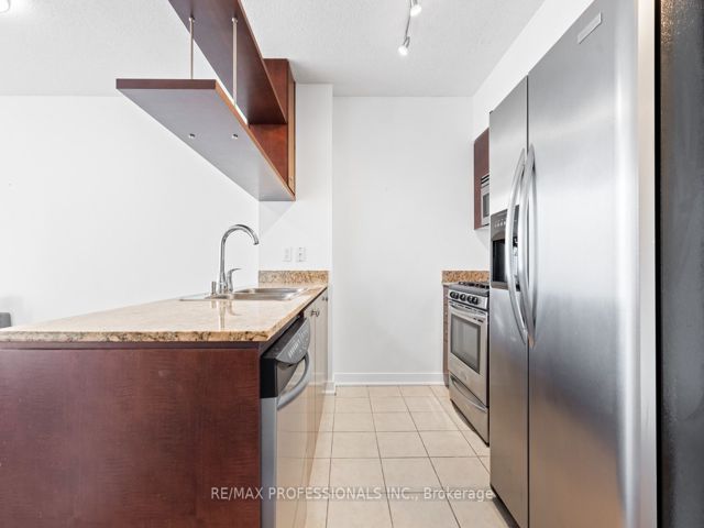 2708 - 5 Mariner Terr