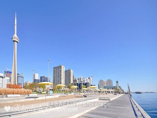 4206 - 327 King St W
