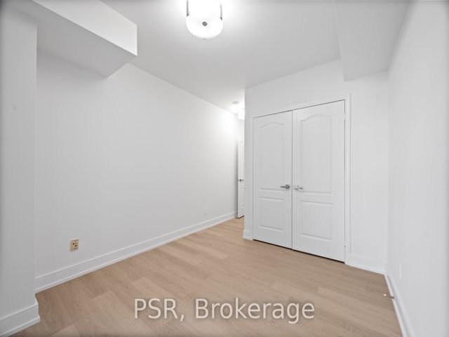 1016 - 50 John St