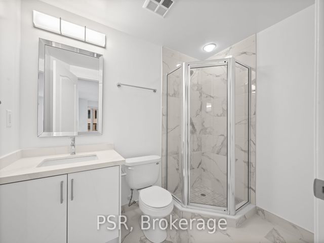 1016 - 50 John St
