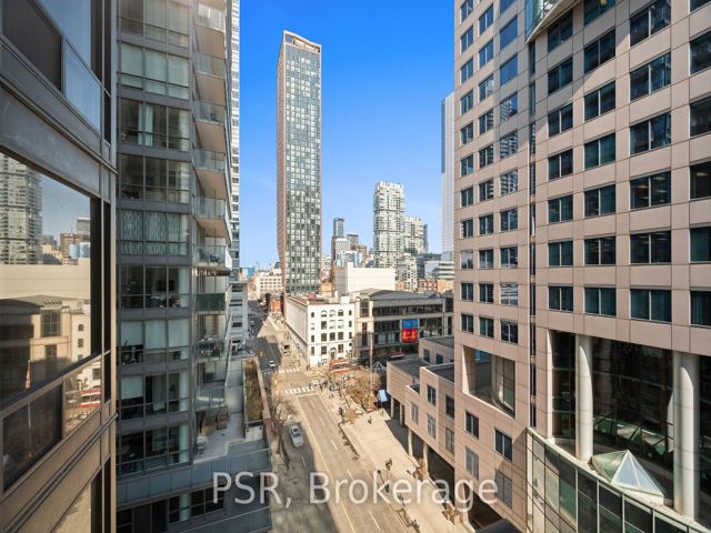 1016 - 50 John St