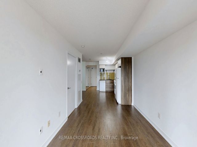 310 - 121 Mcmahon Dr