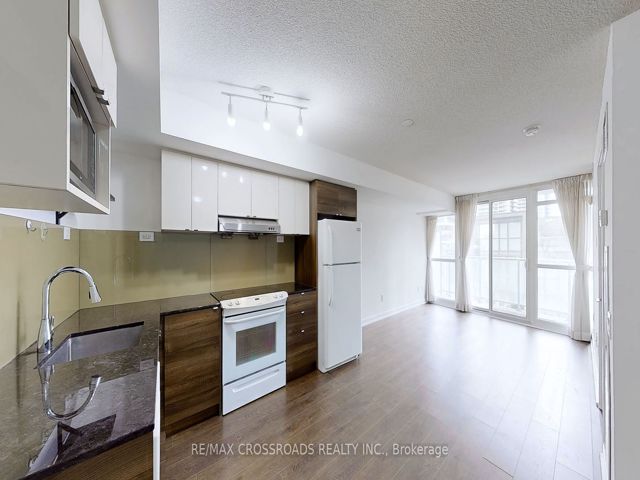 310 - 121 Mcmahon Dr