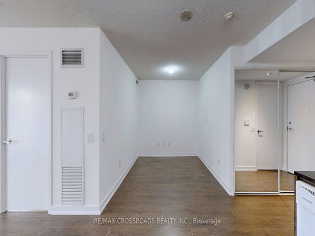310 - 121 Mcmahon Dr