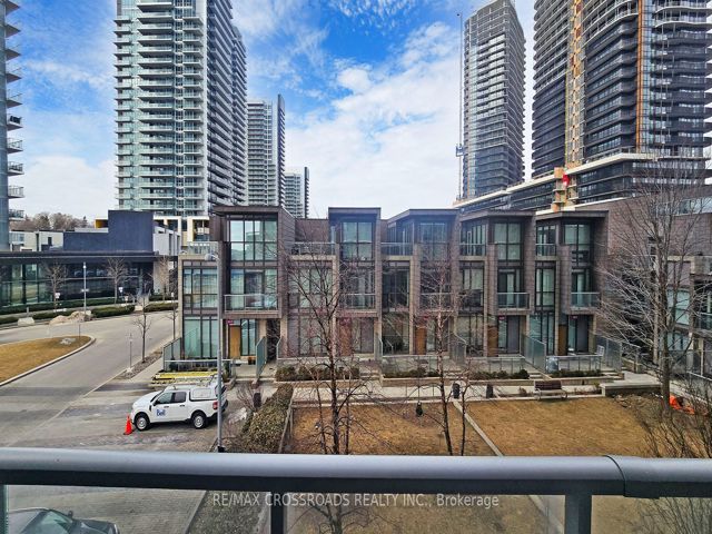 310 - 121 Mcmahon Dr