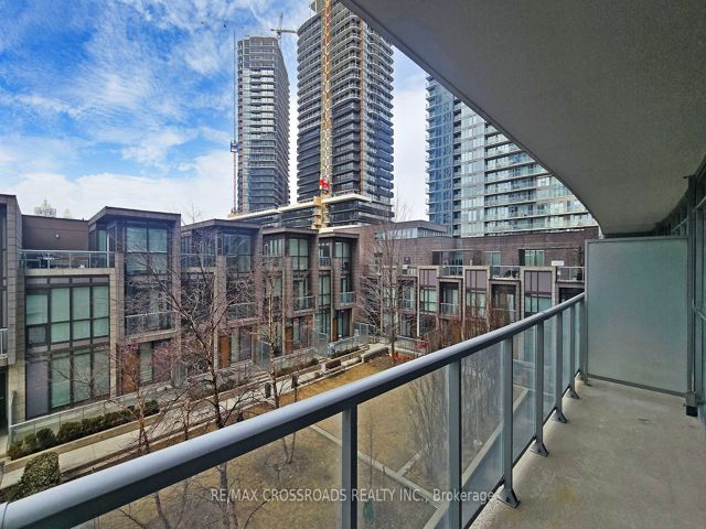 310 - 121 Mcmahon Dr