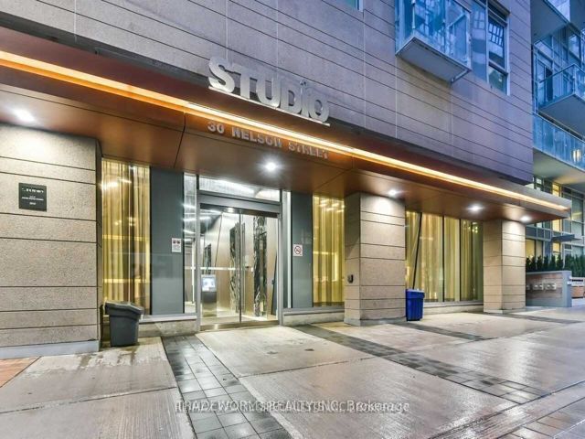 2502 - 30 Nelson St