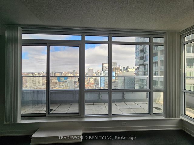 2502 - 30 Nelson St