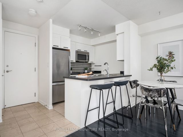 322 - 18 Beverley St