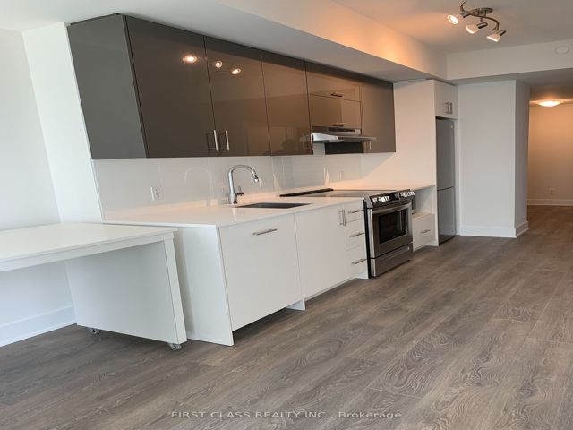 1001 - 188 Fairview Mall Dr