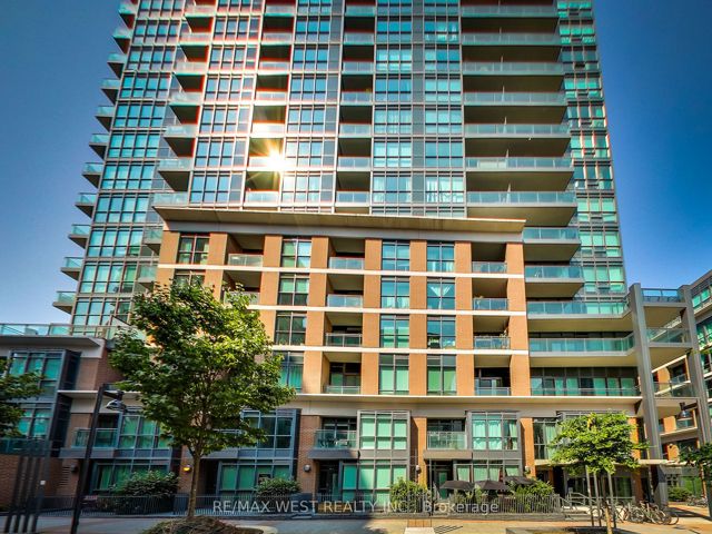 1801 - 1171 Queen St W