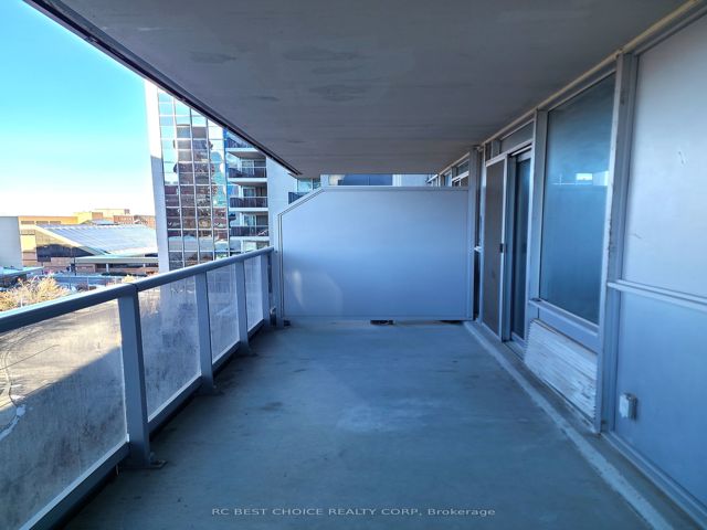 903 - 4968 Yonge St