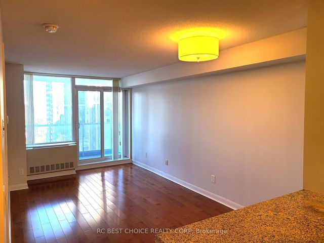 903 - 4968 Yonge St