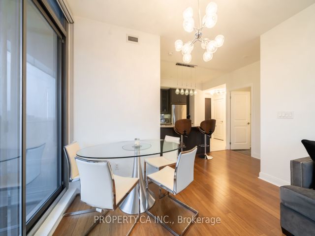 1507 - 18 Yorkville Ave