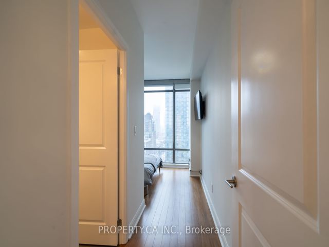 1507 - 18 Yorkville Ave