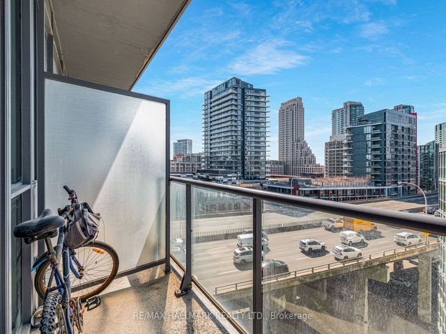 913 - 169 Fort York Blvd