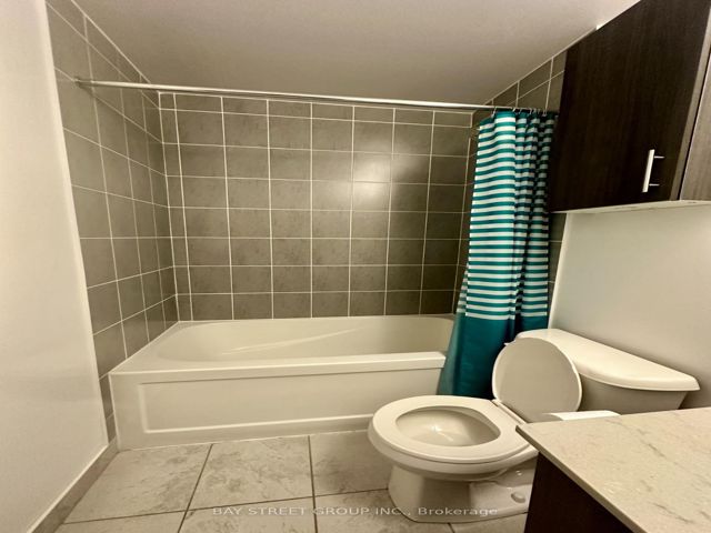 330 - 7 Kenaston Gdns
