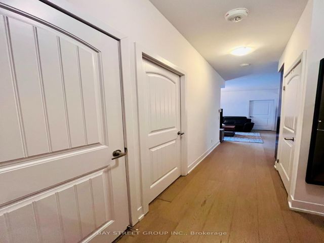 330 - 7 Kenaston Gdns