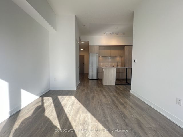 1116 - 35 Tubman Ave