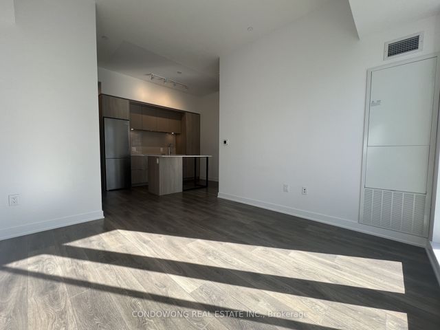 1116 - 35 Tubman Ave