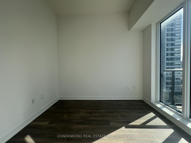 1116 - 35 Tubman Ave