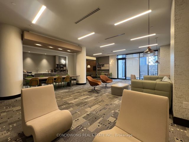 1116 - 35 Tubman Ave